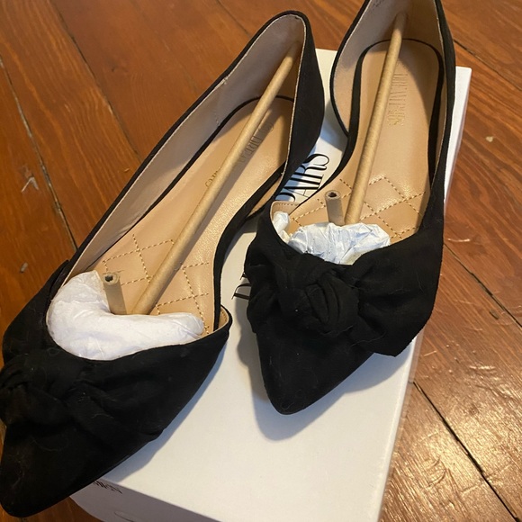 Shoes - Picture 2 of 3